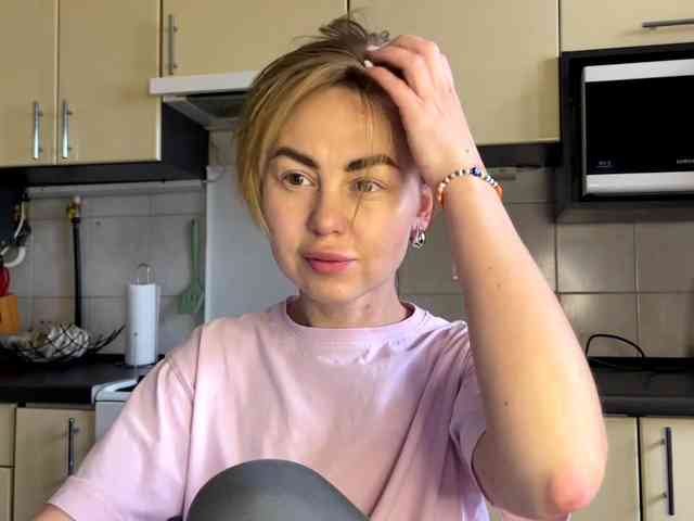 MartaLuna's sex show image