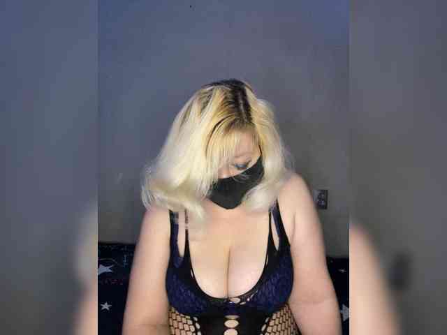 yana38a's sex show image