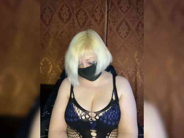 yana38a's sex show image