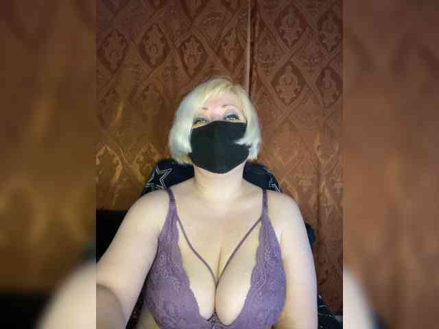 yana38a's sex show image