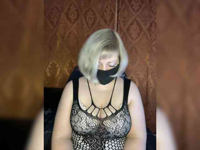 yana38a's sex show image