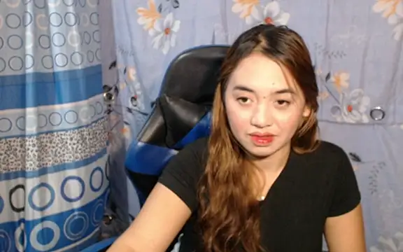 urlover_mae26's sex show image