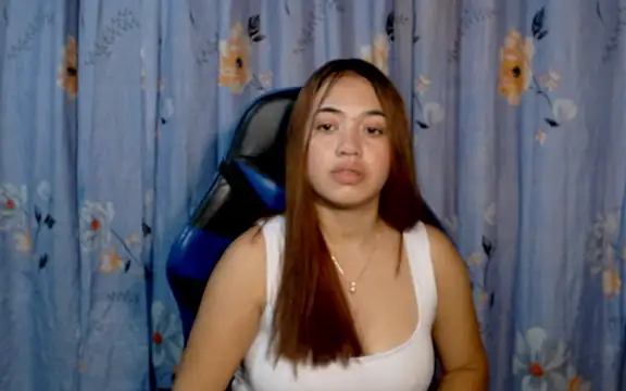 urlover_mae26's sex show image