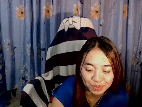 onlymaes_19's sex show image