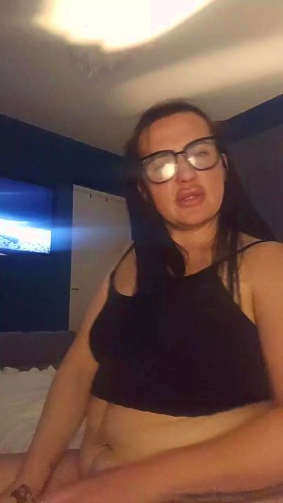 Wetwipeanddry's sex show image