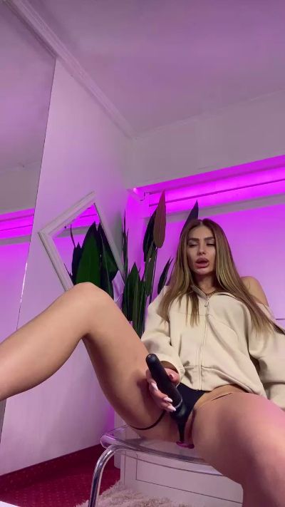 Fitt4you's sex show image
