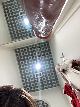 DollyTall's sex show image