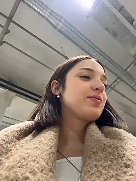 DollyTall's sex show image