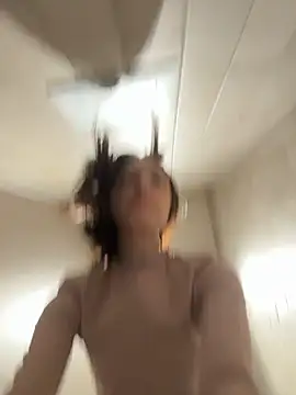 DollyTall's sex show image