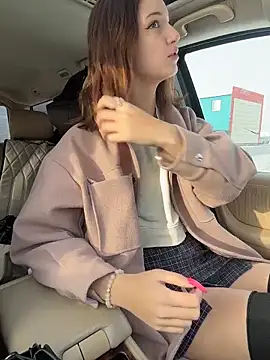 DollyTall's sex show image