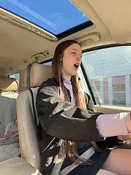 DollyTall's sex show image