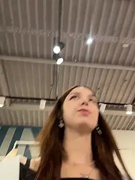 DollyTall's sex show image