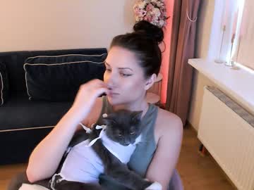 heaven_chloe's sex show image