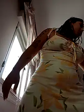 little_susie's sex show image