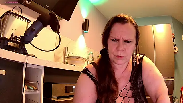 Endrocleia's sex show image