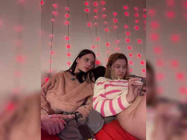 1NIGHT-'s sex show image