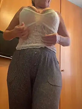 camelia3's sex show image camelia3's sex show image