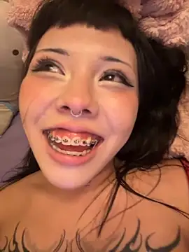 Изображение секс-шоу модели Kitty_yukimura