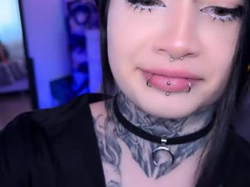 Изображение секс-шоу модели i_died_again Изображение секс-шоу модели i_died_again