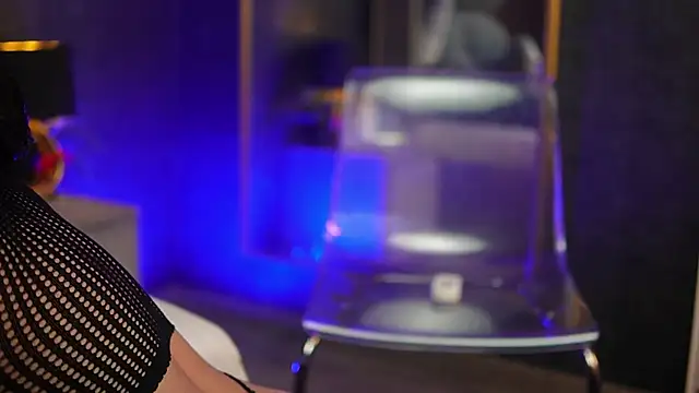 GiaEasyIce's sex show image