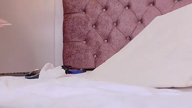 Sexshow-Bild von sophiacuttee