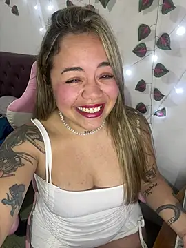 Lindalatina2001's sex show image