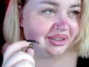 zarareign_'s sex show image