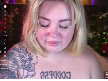 zarareign_'s sex show image