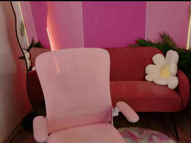 EmillyRogers's sex show image