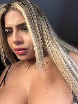 Sexshow-Bild von MiaWhitePink_
