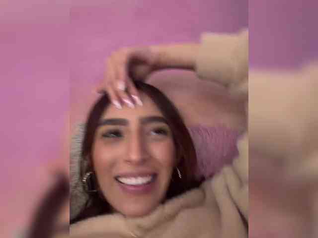 Megan-Holly's sex show image