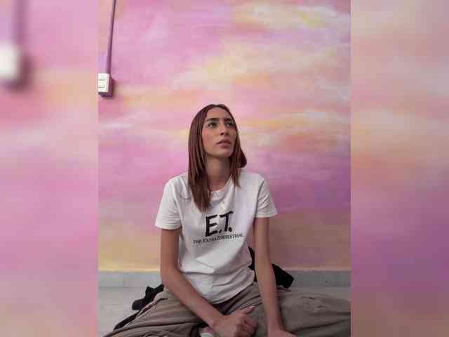 Megan-Holly's sex show image