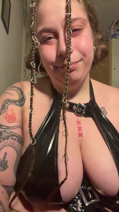 Streetslutblue's sex show image Streetslutblue's sex show image