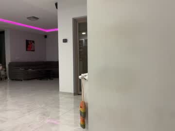 nyconik's sex show image