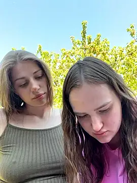 LeilaFloraX's sex show image