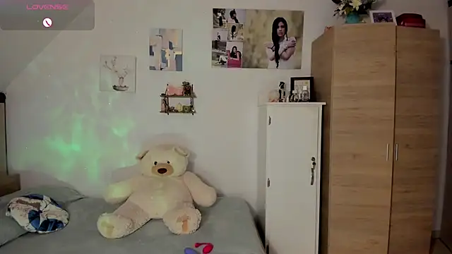 Veronikolsen-'s sex show image