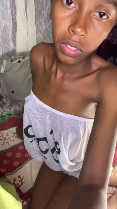 Laralapute's sex show image