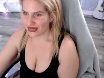 bellastar84's sex show image