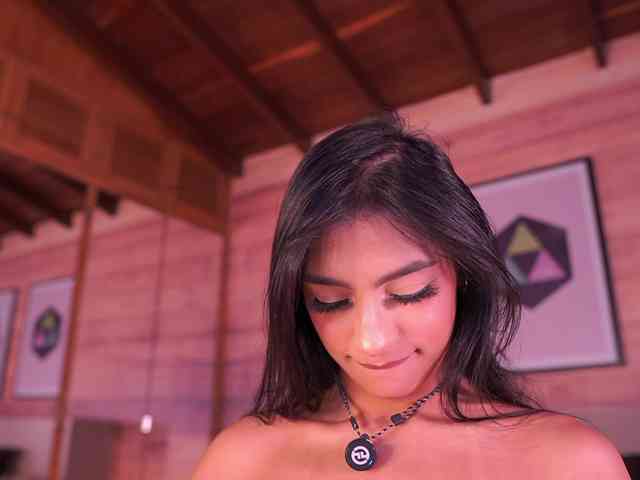 IzzyWild's sex show image