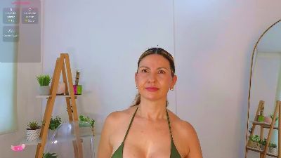 Изображение секс-шоу модели Bella__Adams