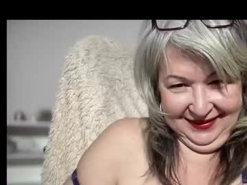 Изображение секс-шоу модели milf_charlotty Изображение секс-шоу модели milf_charlotty