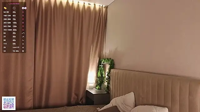 Изображение секс-шоу модели AngelenaCrittendon