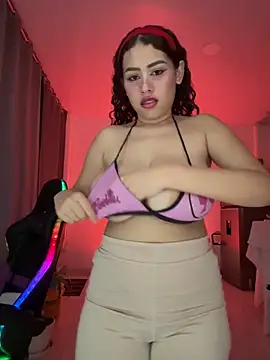 Изображение секс-шоу модели 18_salo Изображение секс-шоу модели 18_salo