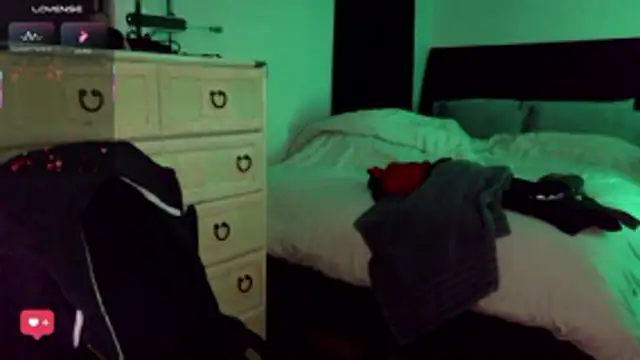 kimmiakiss22's sex show image kimmiakiss22's sex show image