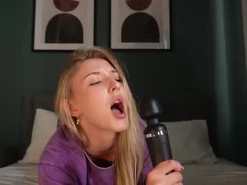 annie_f0x's sex show image