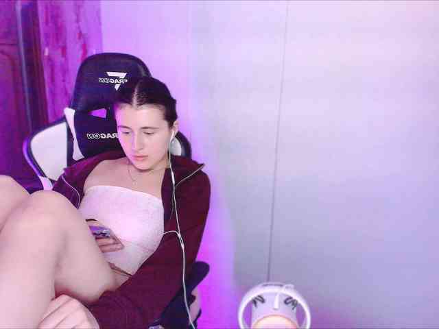 KristinaScott's sex show image