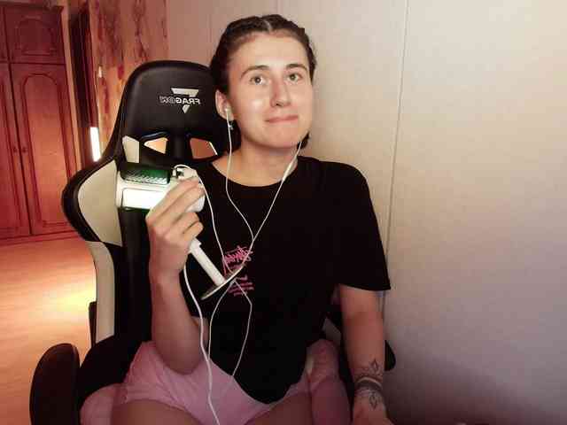 KristinaScott's sex show image