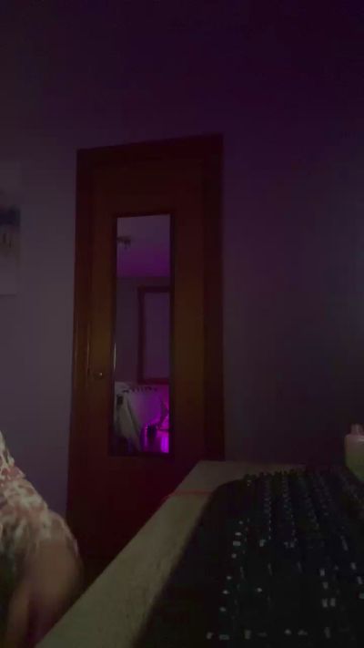 WetKitty222's sex show image