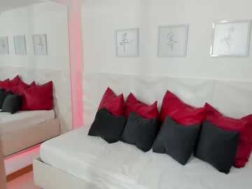 naomi_amoretti's sex show image naomi_amoretti's sex show image