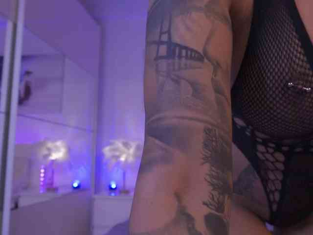 Изображение секс-шоу модели Oddetteblackk1